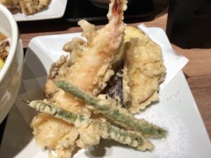 （銀座　グルメ　ランチ　そば）　「そば 俺のだし GINZA5」の「俺の大海老と野菜の天ぷら蕎麦」
