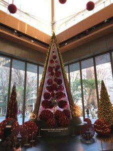 （東京駅　アーカイブ）　東京駅周辺の丸ビル・KITTEで撮影したクリスマスイルミネーション。 ２０１７年１２月撮影